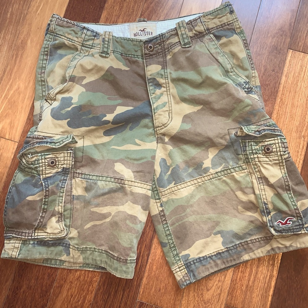Hollister Camo Cargo Shorts